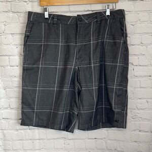 O’Neill Men’s Gray Plaid Knee length Shorts size 36